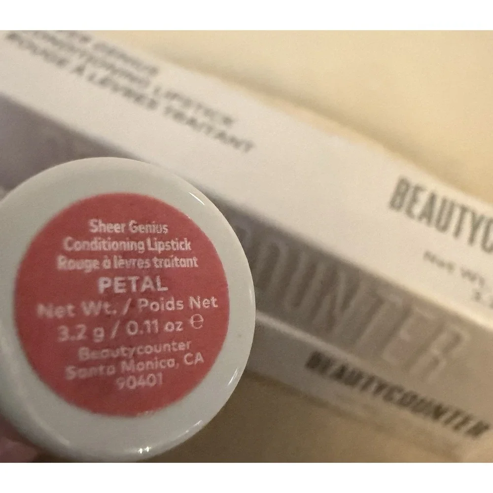 Beautycounter‎ Sheer Genius Conditioning Lipstick in Shade Petal NIB